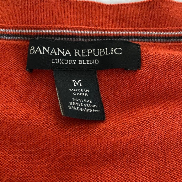 Banana Republic Men’s Orange Luxury Blend Sweater - Picture 3 of 6